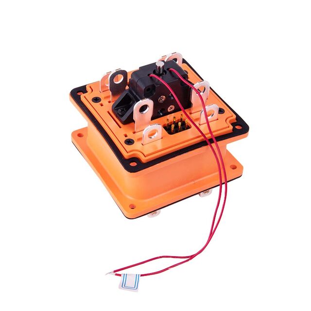 ENERGY STORAGE/ EV CONNECTOR PLU