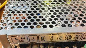 5 Principais Vantagens do AC DC Converter 12V para seus Gadgets