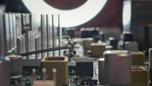 Una guía para los reguladores de voltaje de 5 voltios y su uso en dispositivos modernos