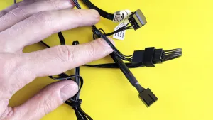 Comprender el enchufe Molex de 4 pines para dispositivos modernos